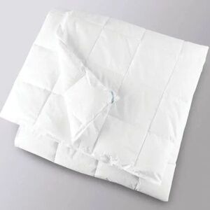 Standard Textile AirLux duvet insert comforter (King)